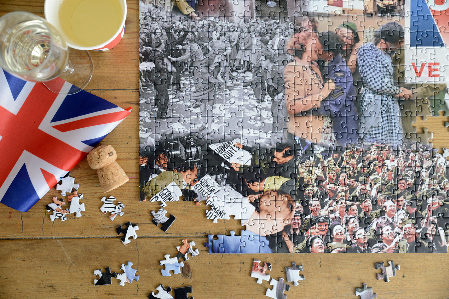 Imperial War Museum VE Day 80th Celebration 1000 Piece Jigsaw